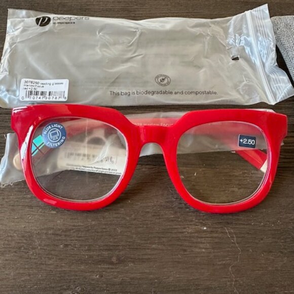 Cute Red Peepers Blue Light Readers +2.50 - Picture 2 of 4